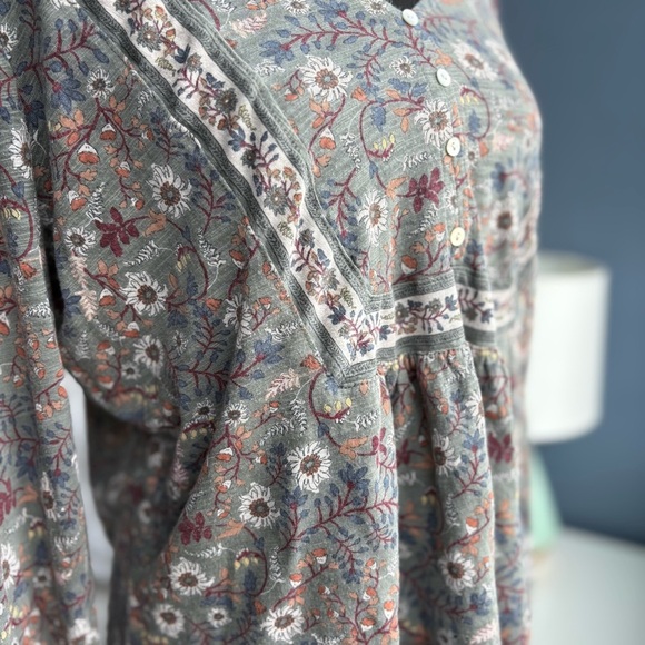 Lucky Brand Sage Green/Gray Floral V-Neck Peasant Top - Coastal Cowgirl Y2K - Picture 8 of 15